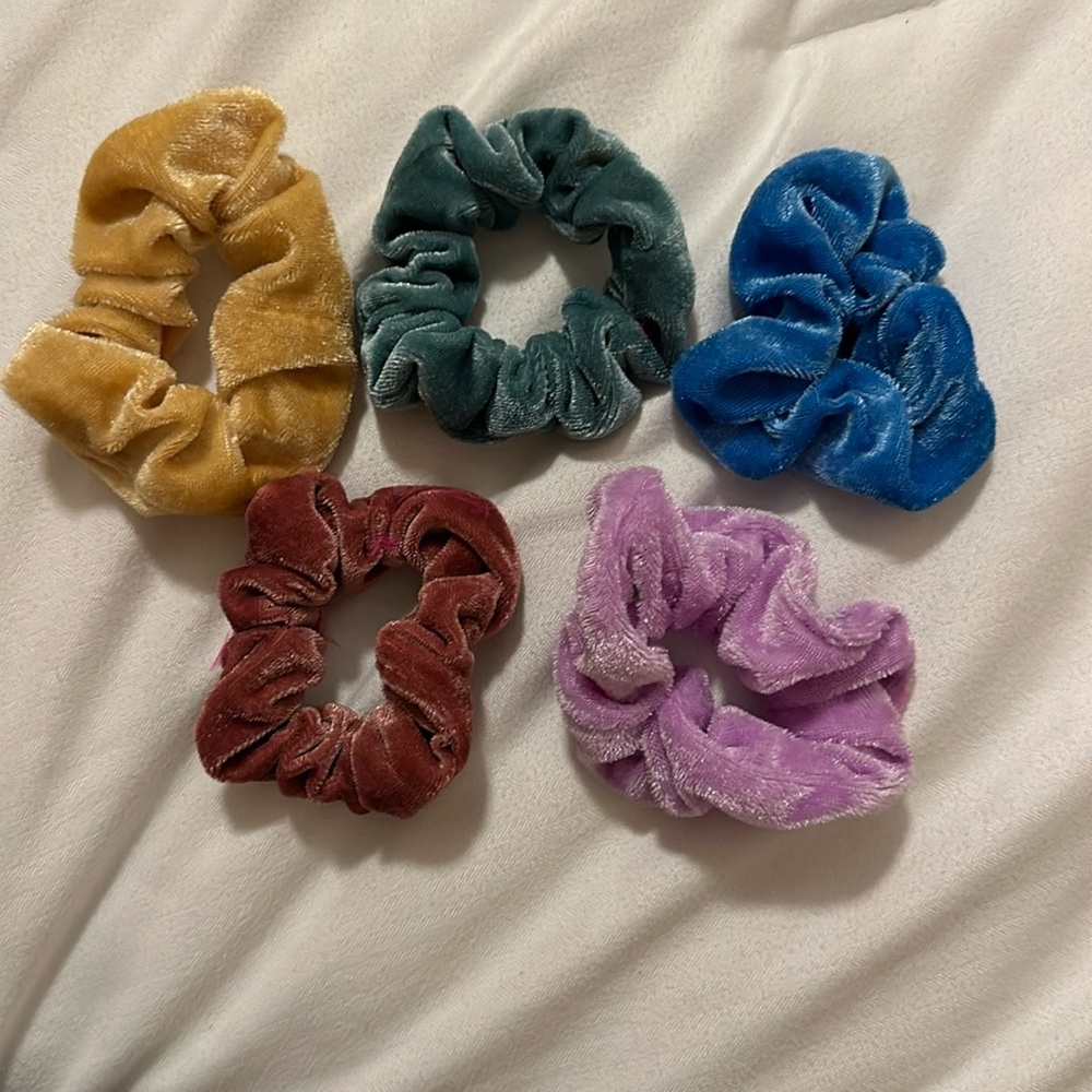 velvet scrunchi pack